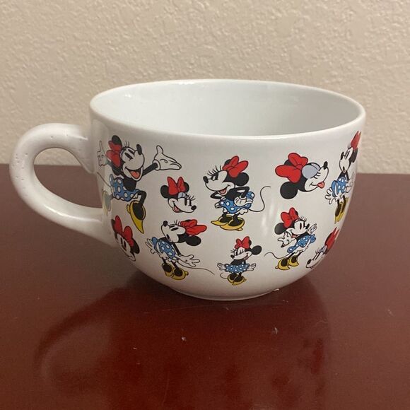 🎀🍲 Disney Minnie Mouse Large Coffee / Soup Bowl Poses Tossed Classic  Mug - Picture 5 of 6